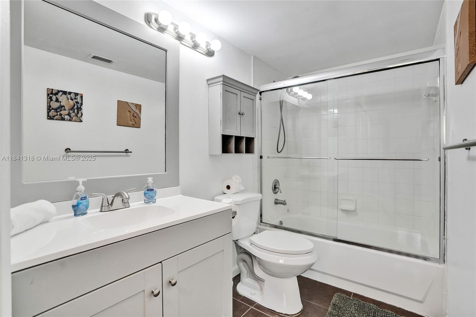 THE YACHT CLUB AT AVENTUR - Residential