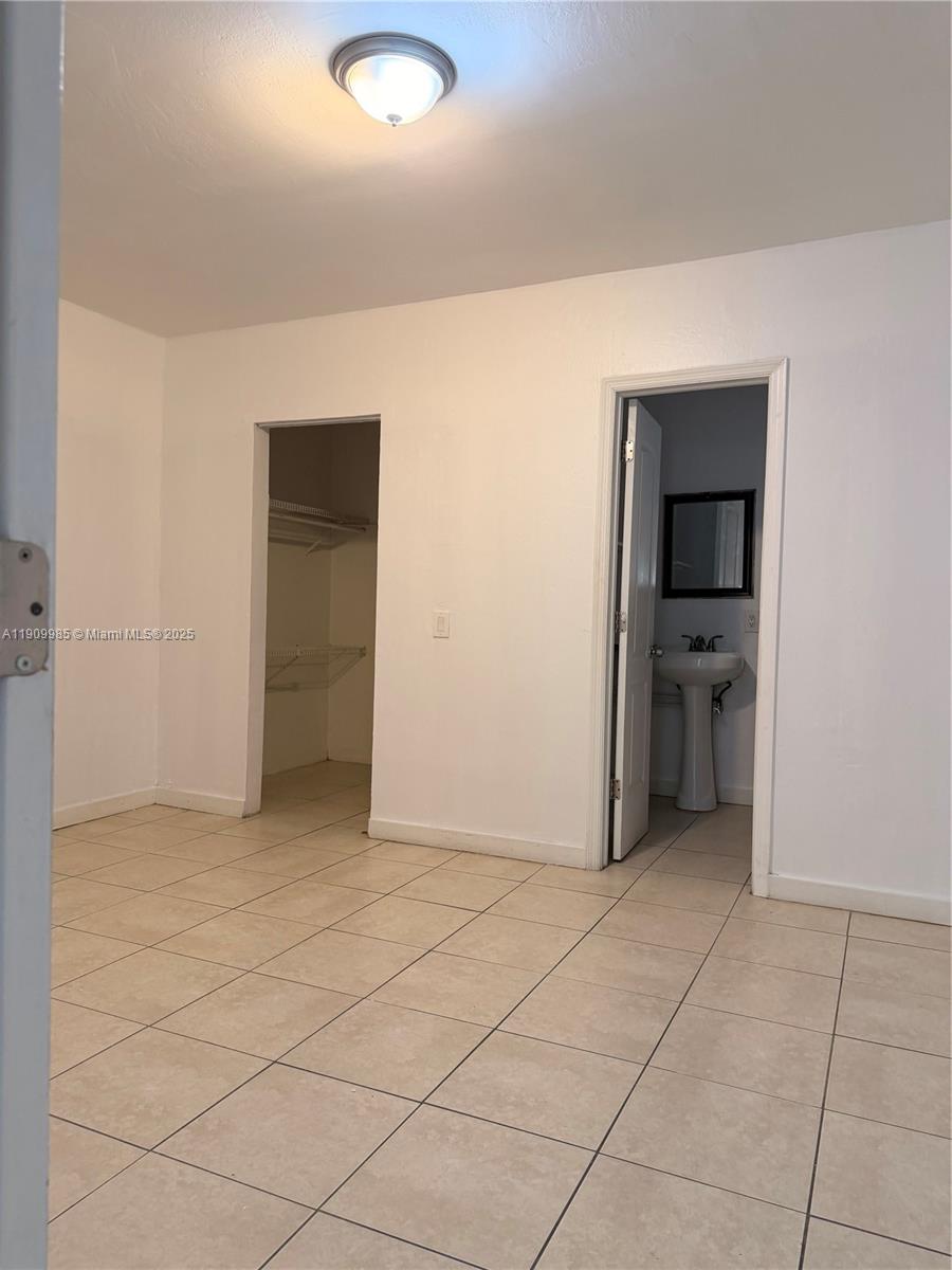 MELROSE HEIGHTS - Residential Lease