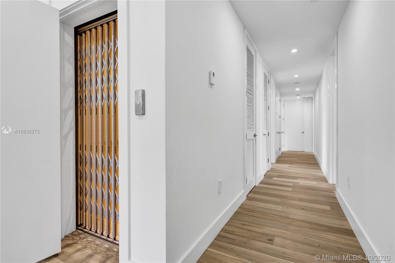 TROPICAL ISLE HOMES SUB 3 - Residential