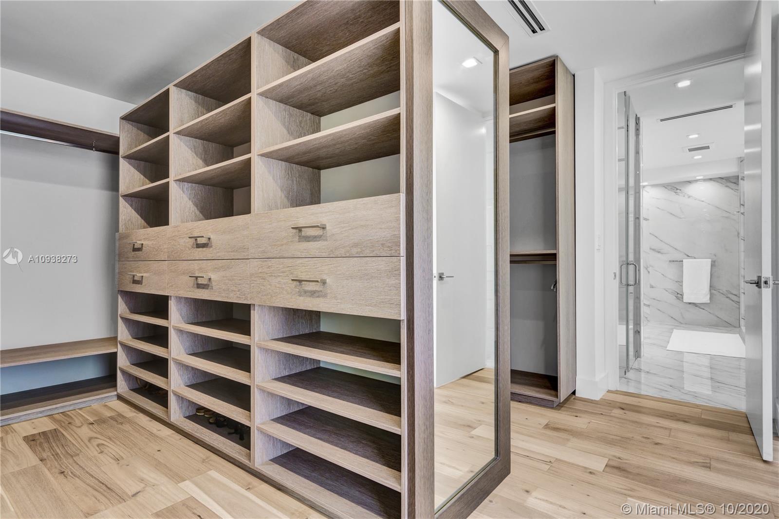 TROPICAL ISLE HOMES SUB 3 - Residential