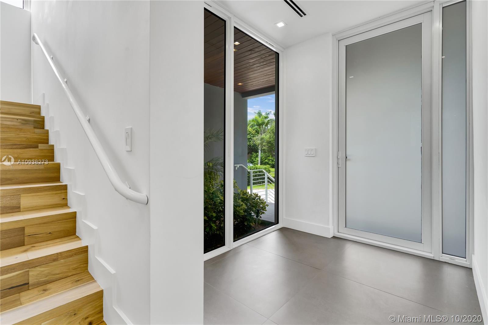 TROPICAL ISLE HOMES SUB 3 - Residential