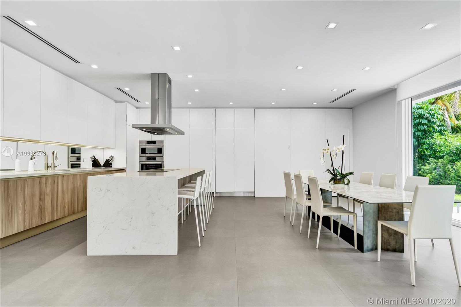 TROPICAL ISLE HOMES SUB 3 - Residential