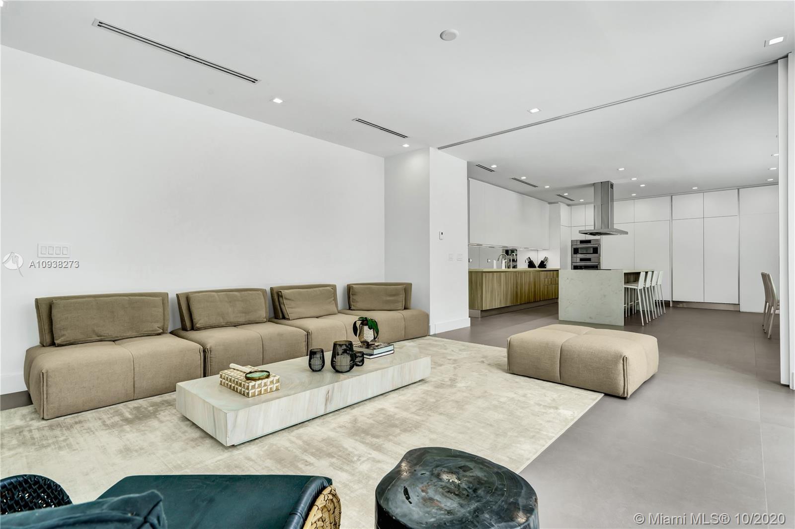 TROPICAL ISLE HOMES SUB 3 - Residential