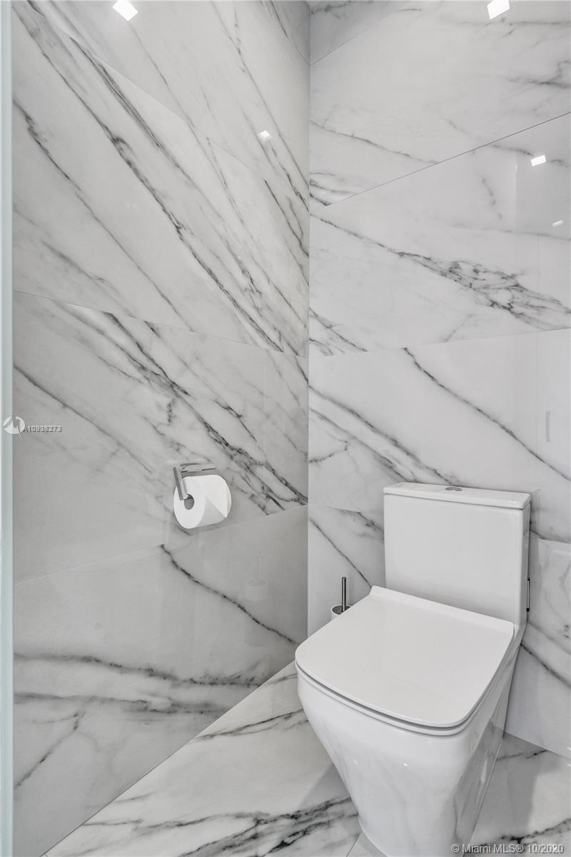 TROPICAL ISLE HOMES SUB 3 - Residential