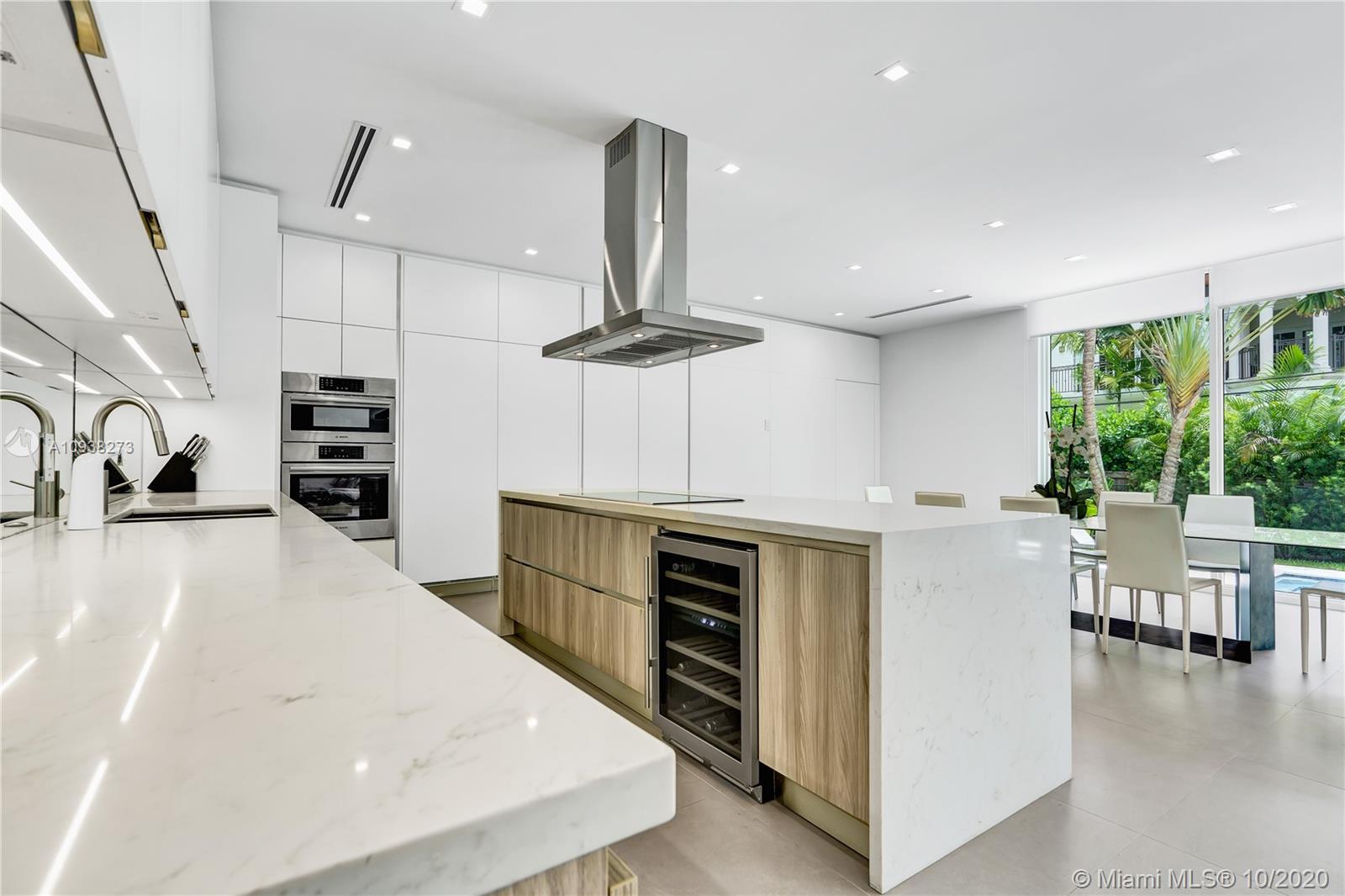 TROPICAL ISLE HOMES SUB 3 - Residential