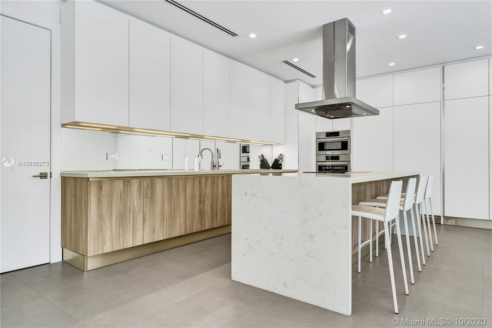 TROPICAL ISLE HOMES SUB 3 - Residential