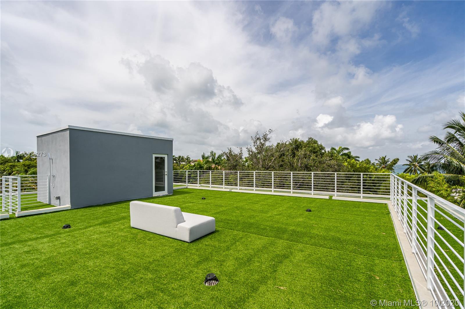 TROPICAL ISLE HOMES SUB 3 - Residential