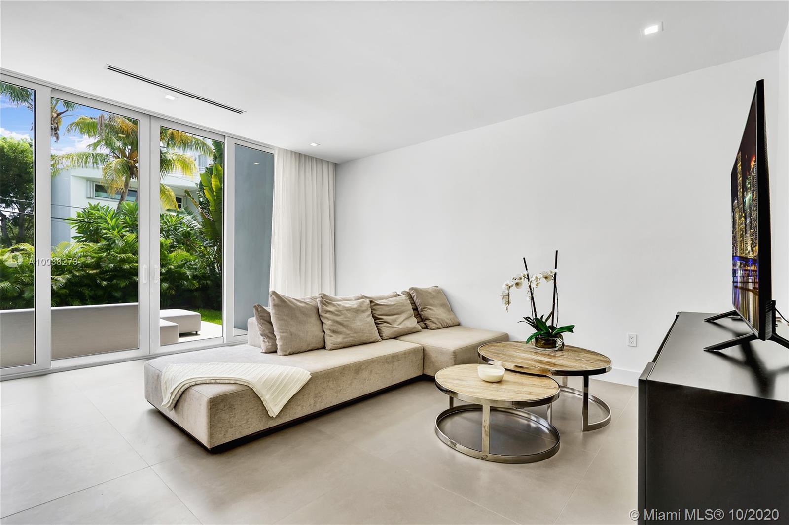 TROPICAL ISLE HOMES SUB 3 - Residential