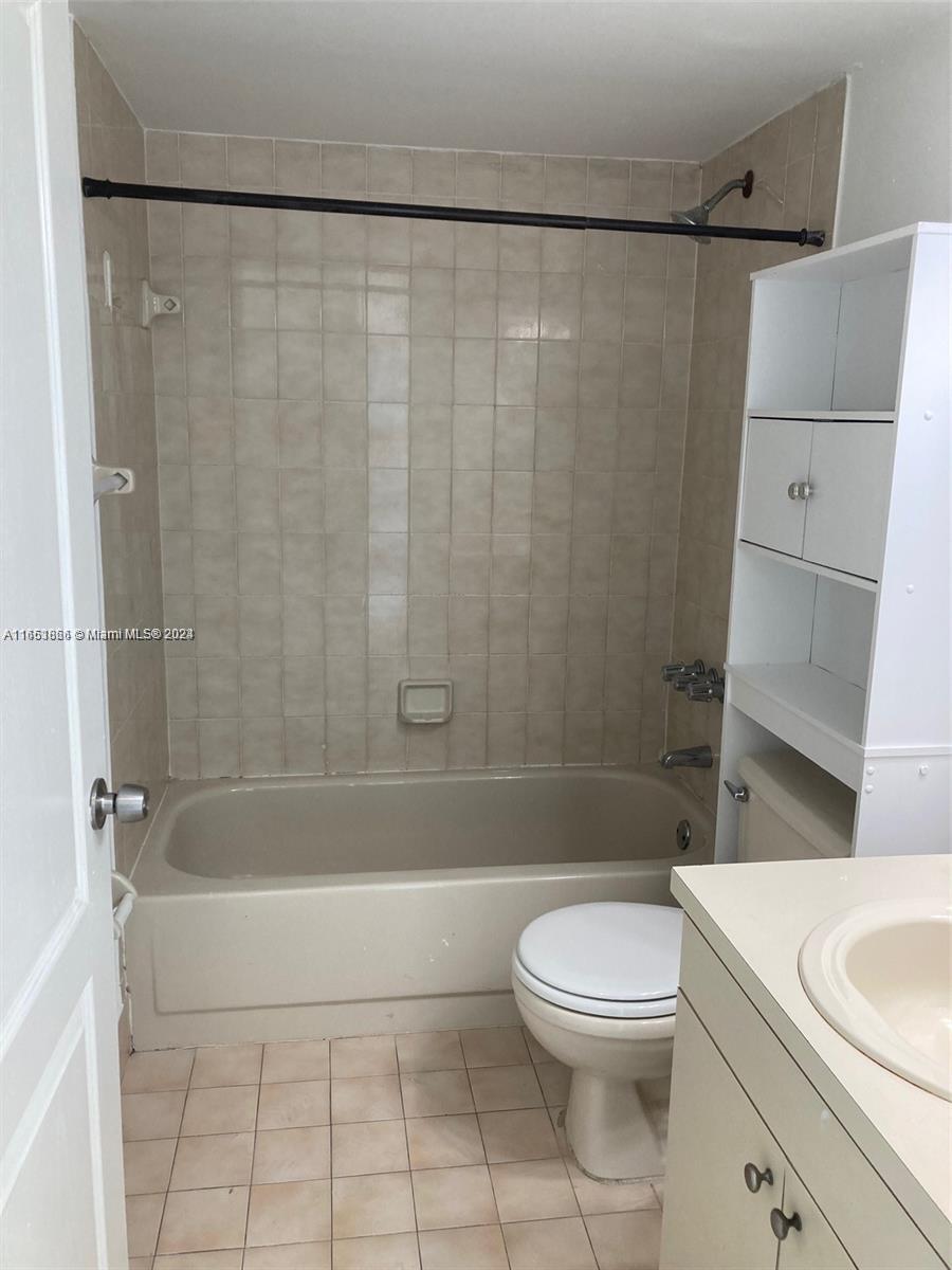 CORAL TOWERS CONDO - Residential Lease