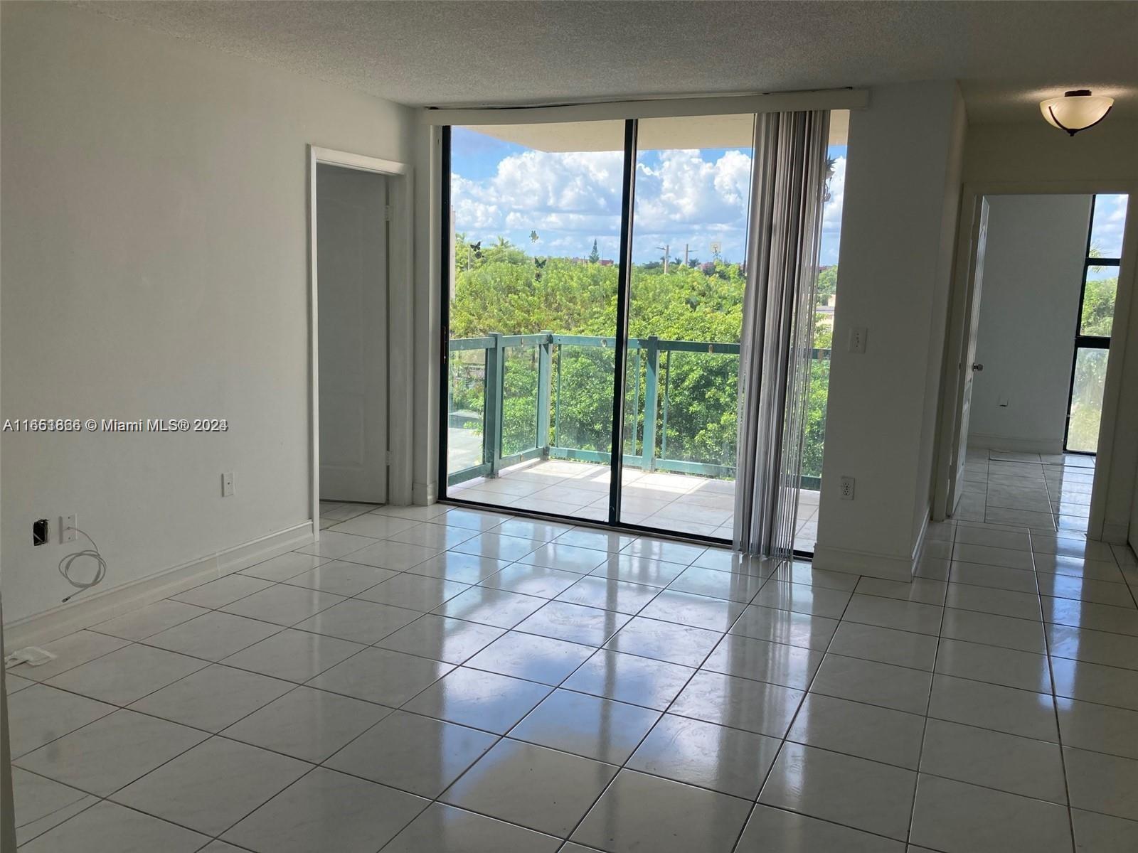 CORAL TOWERS CONDO - Residential Lease