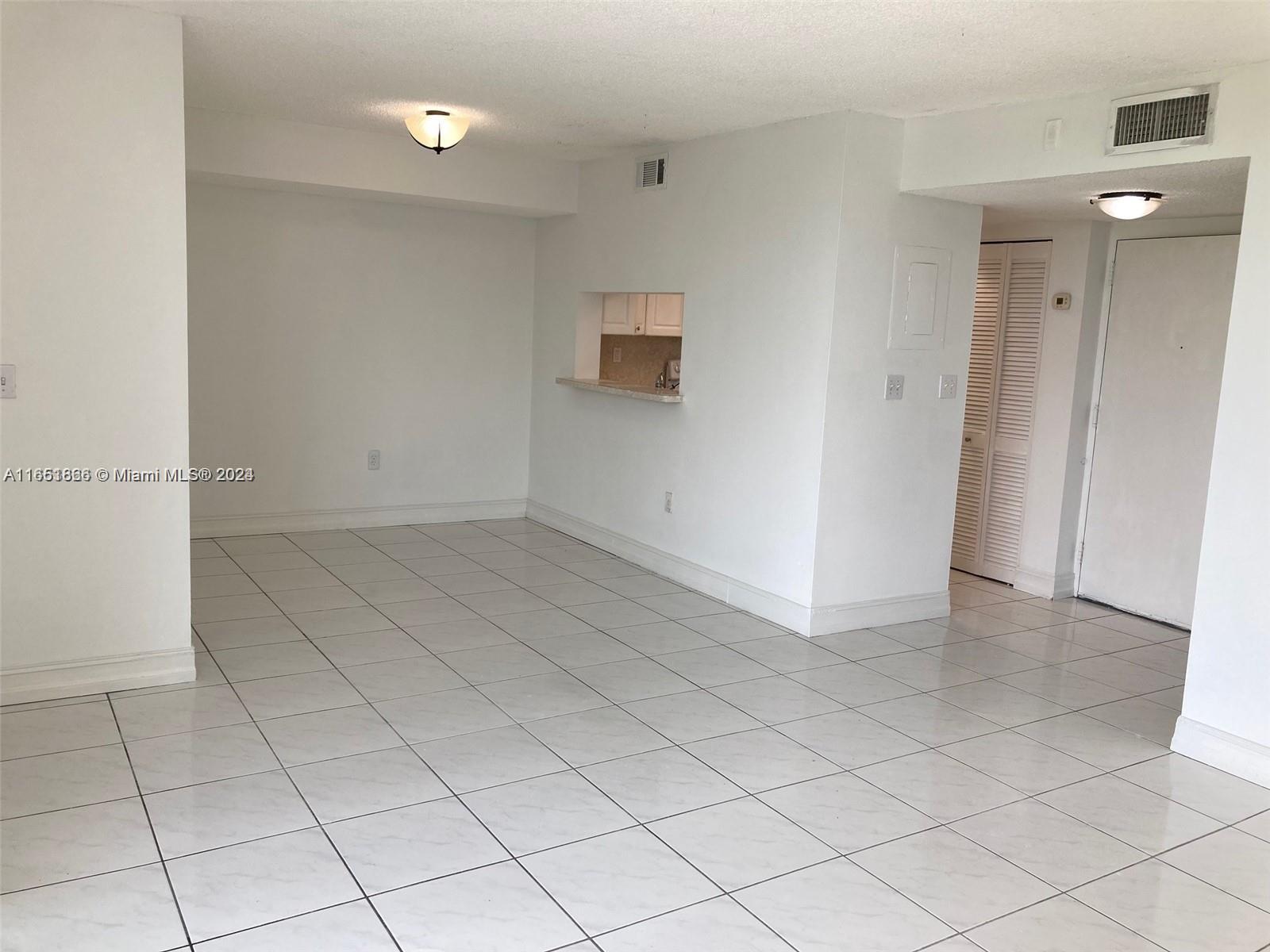 CORAL TOWERS CONDO - Residential Lease