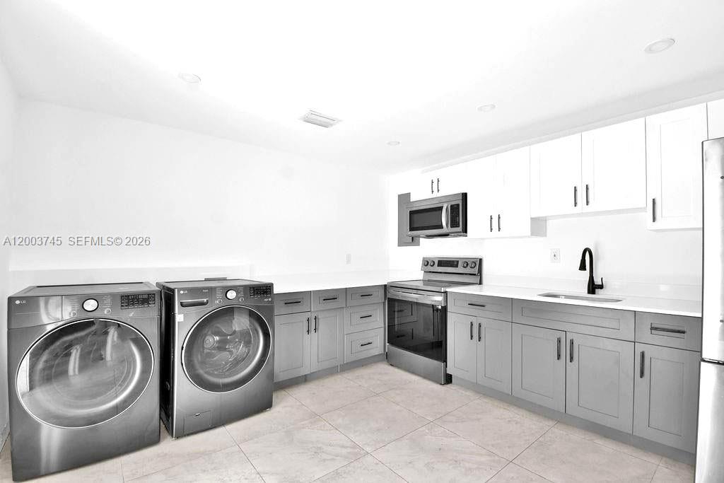 2ND - Residential Lease