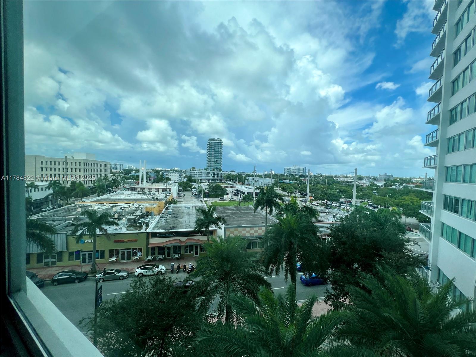 BURLEIGH HOUSE CONDO - Residential