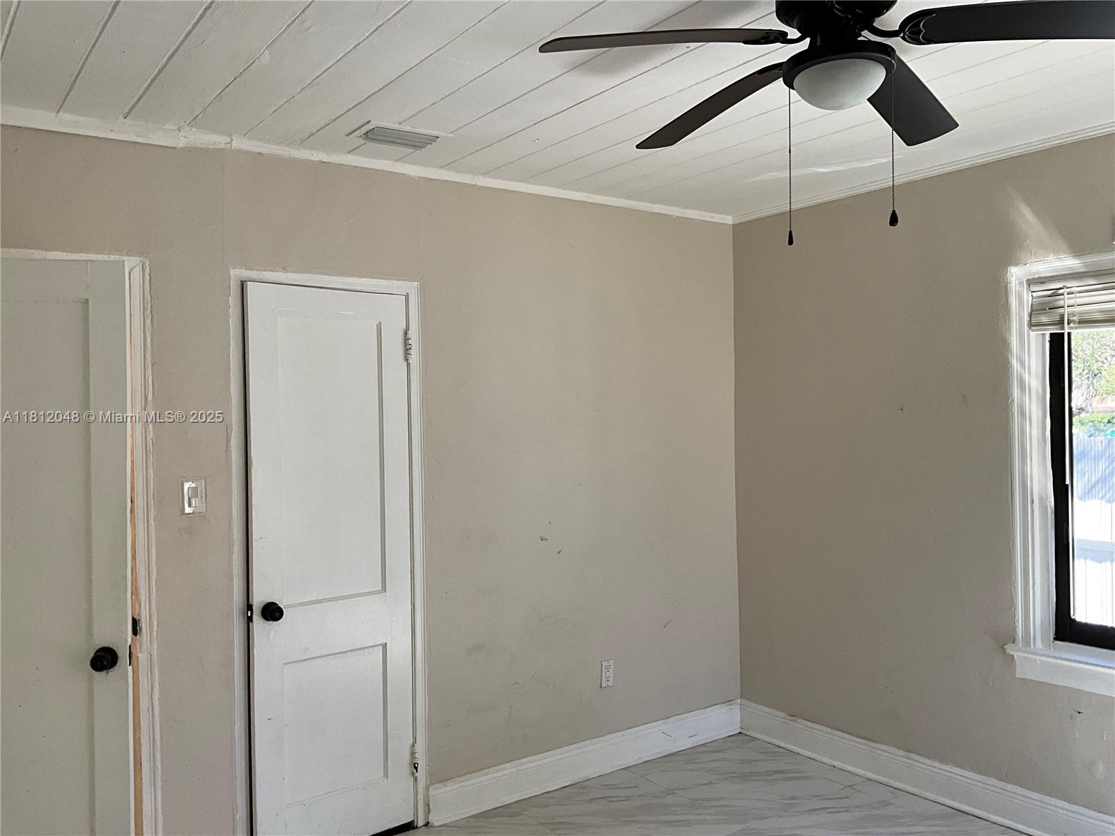 BUENA VISTA HEIGHTS EXTEN - Residential Lease