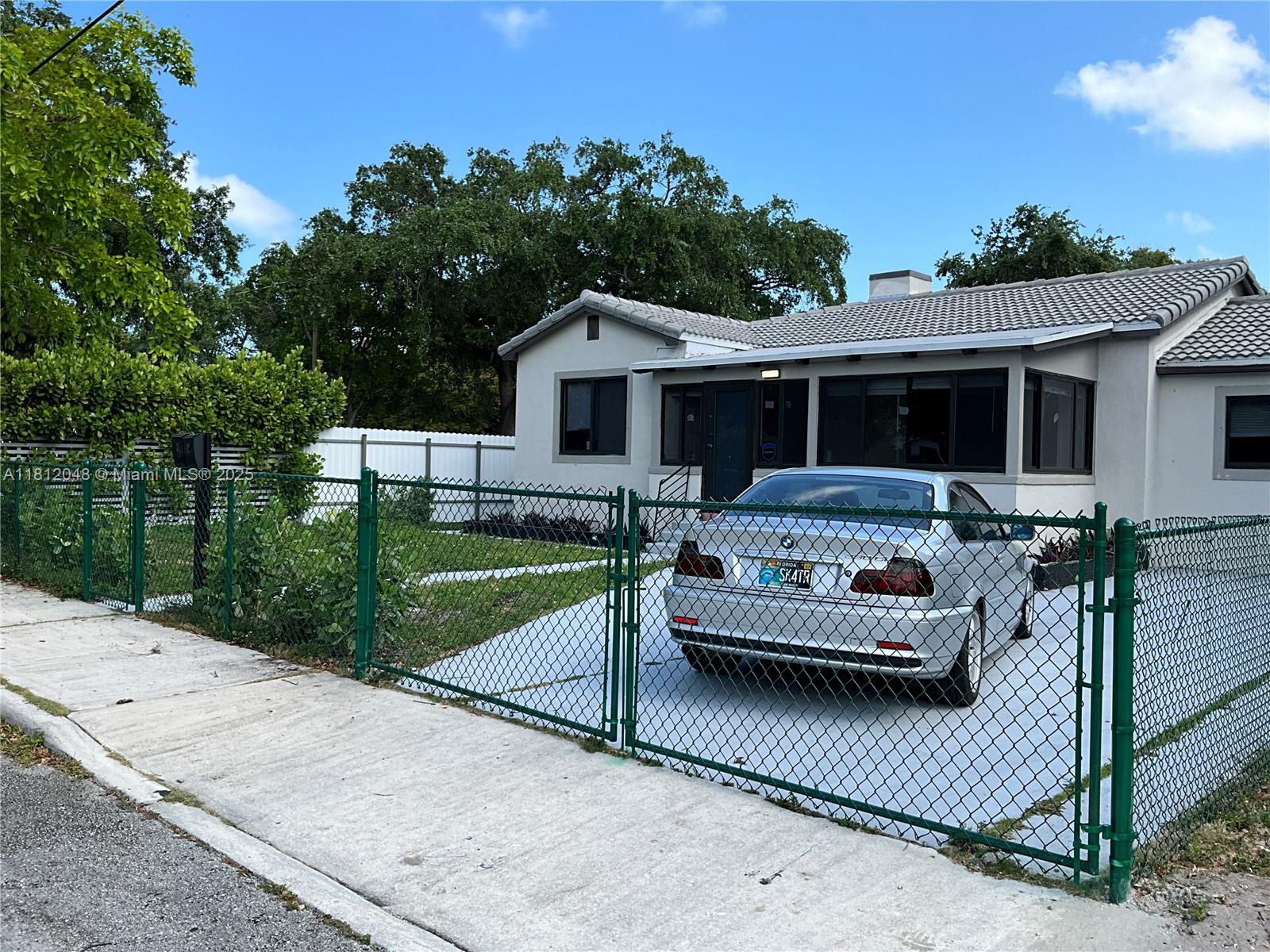 BUENA VISTA HEIGHTS EXTEN - Residential Lease