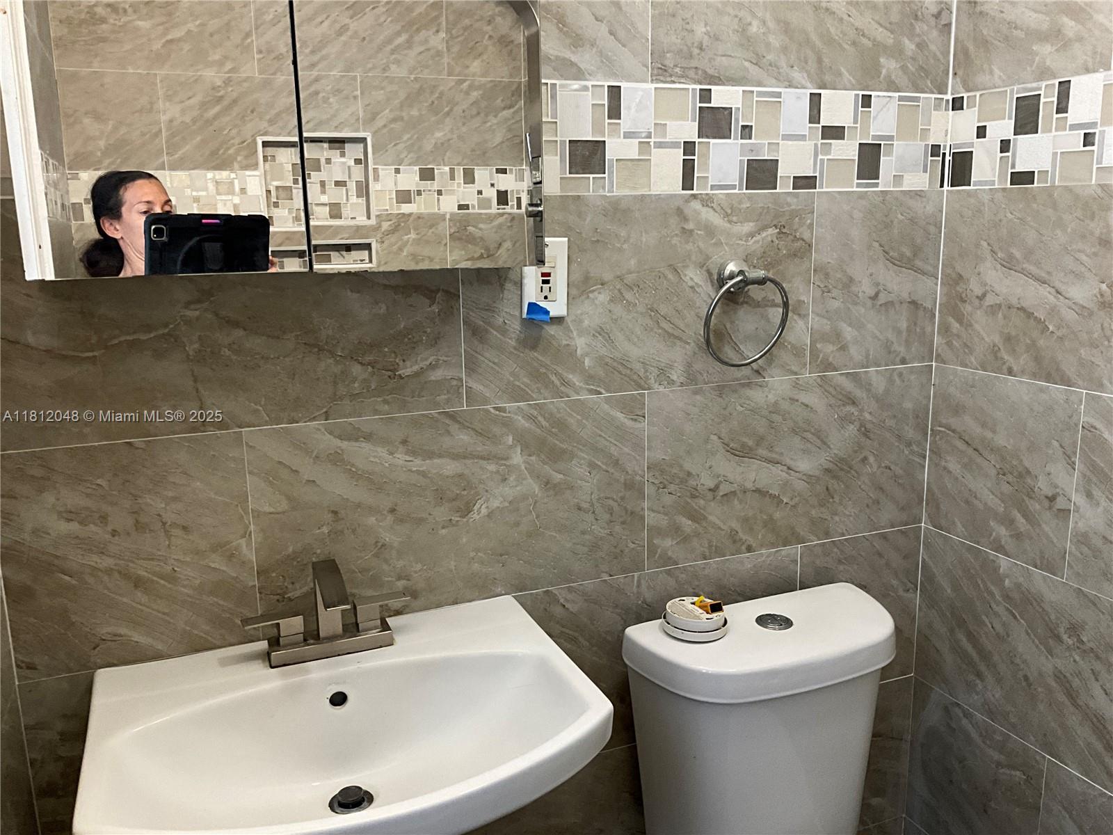 BUENA VISTA HEIGHTS EXTEN - Residential Lease