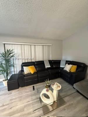 WESTWOOD LAKE 2ND ADDN - Residential Lease