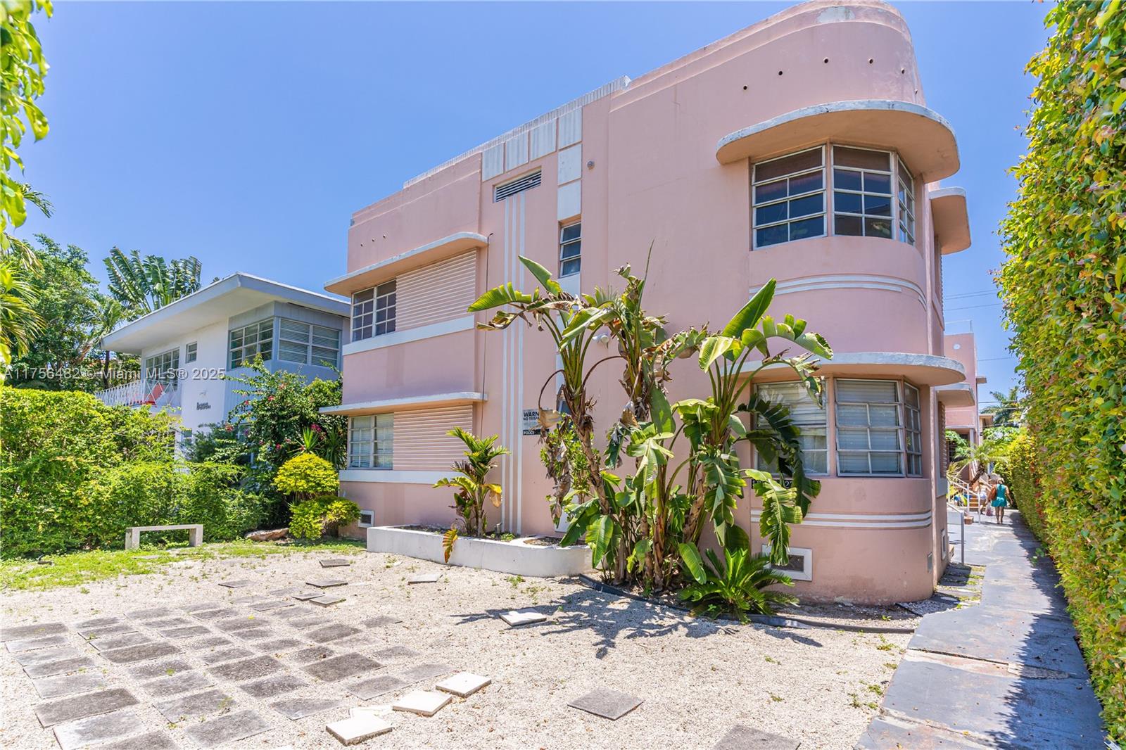 Rental Property at 1229 Euclid Ave 9, Miami Beach, Miami-Dade County, Florida - Bathrooms: 1  - $1,700 MO.