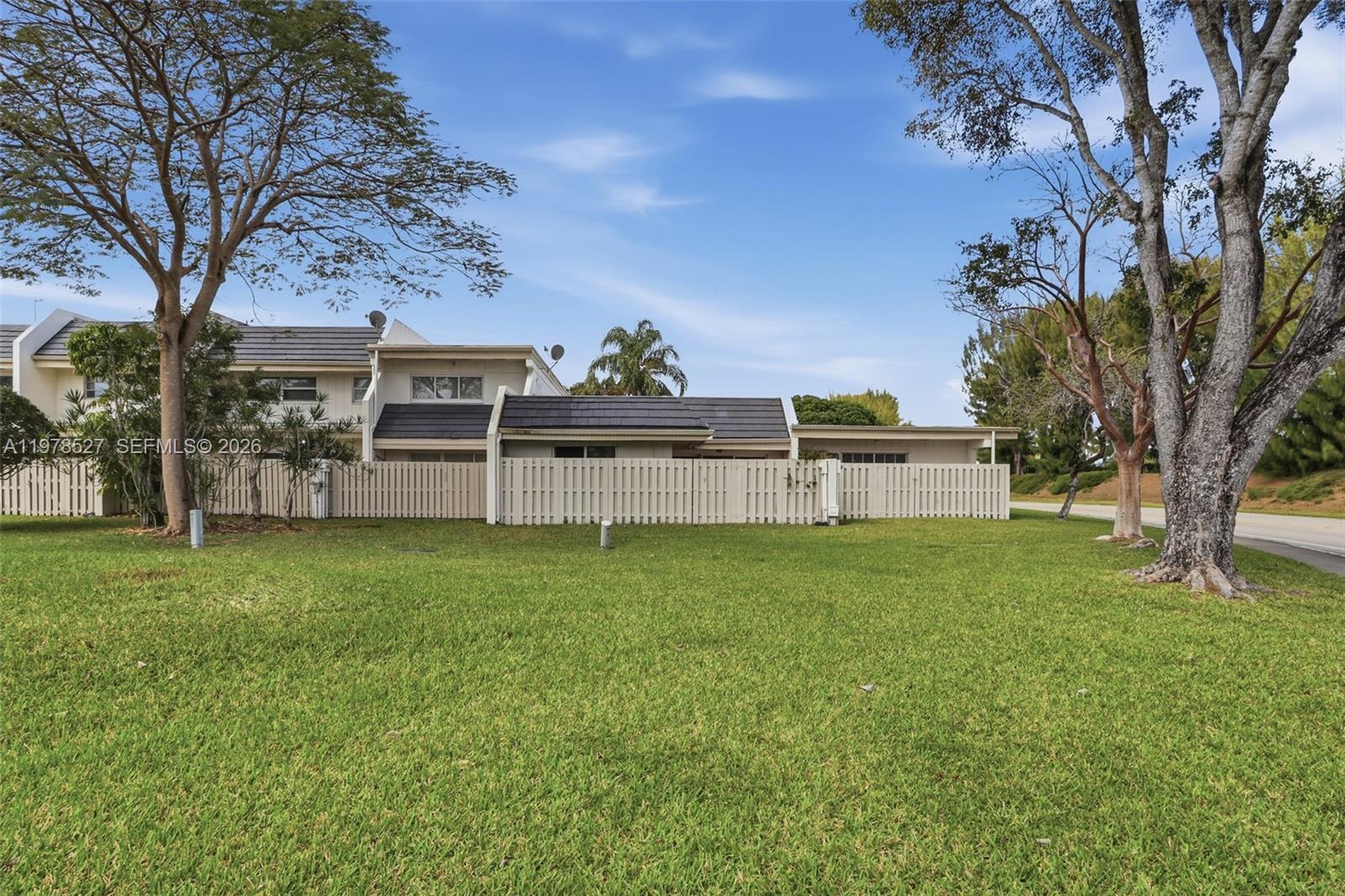 KINGS CREEK - Residential Lease