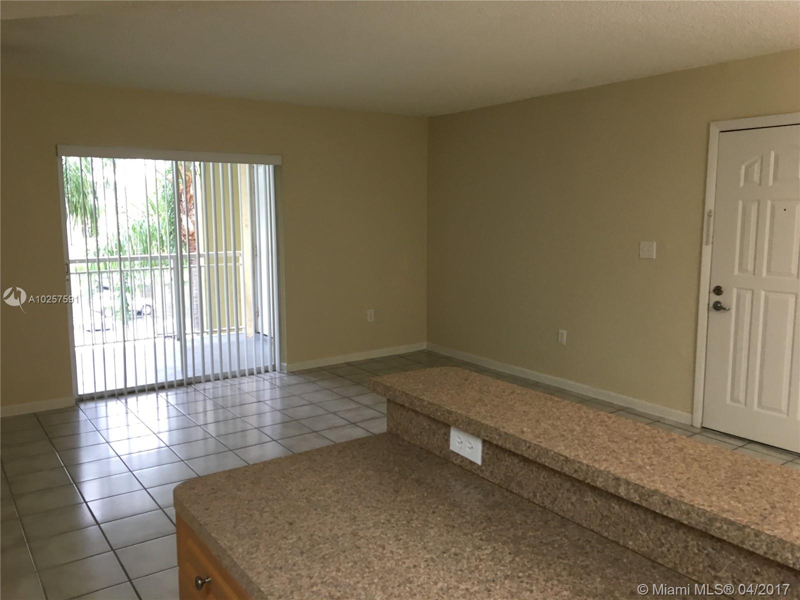 LE CLUB AT OLD CUTLER CON - Residential Lease