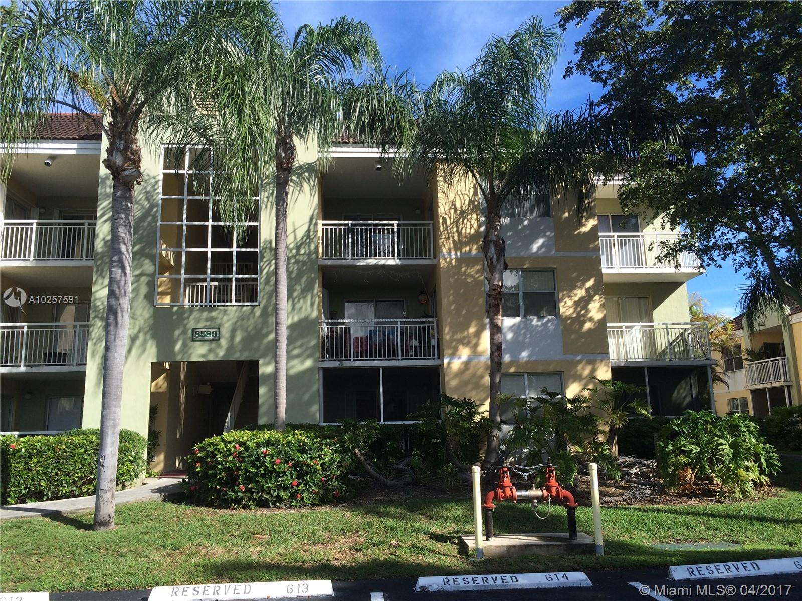 LE CLUB AT OLD CUTLER CON - Residential Lease