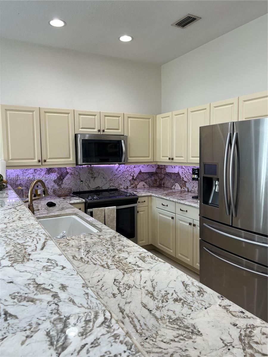 MEADOW PINES - Residential