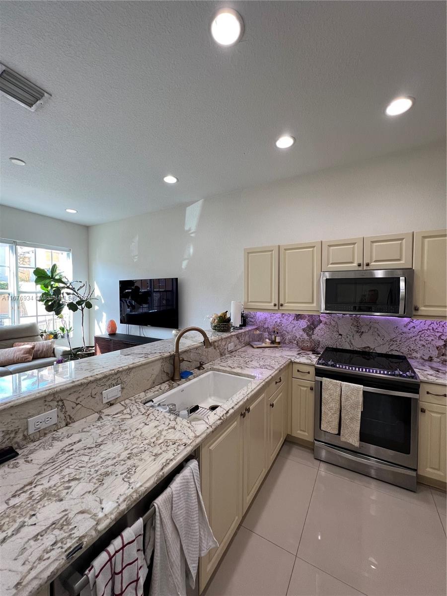 MEADOW PINES - Residential