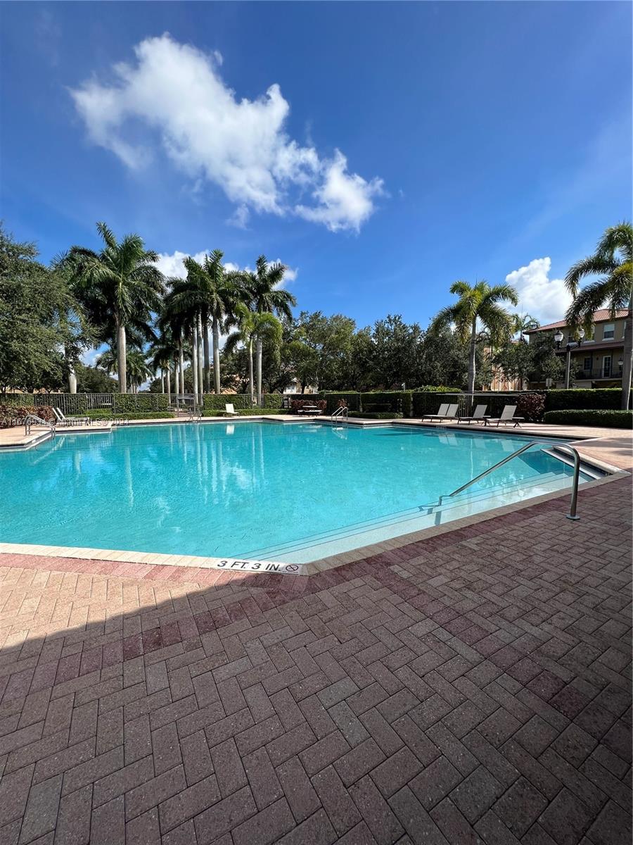 MEADOW PINES - Residential