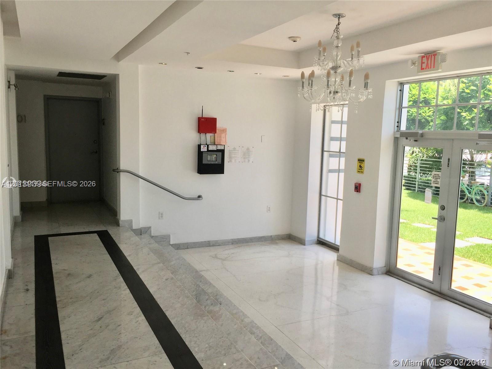 THE EVELYN CONDO - Residential