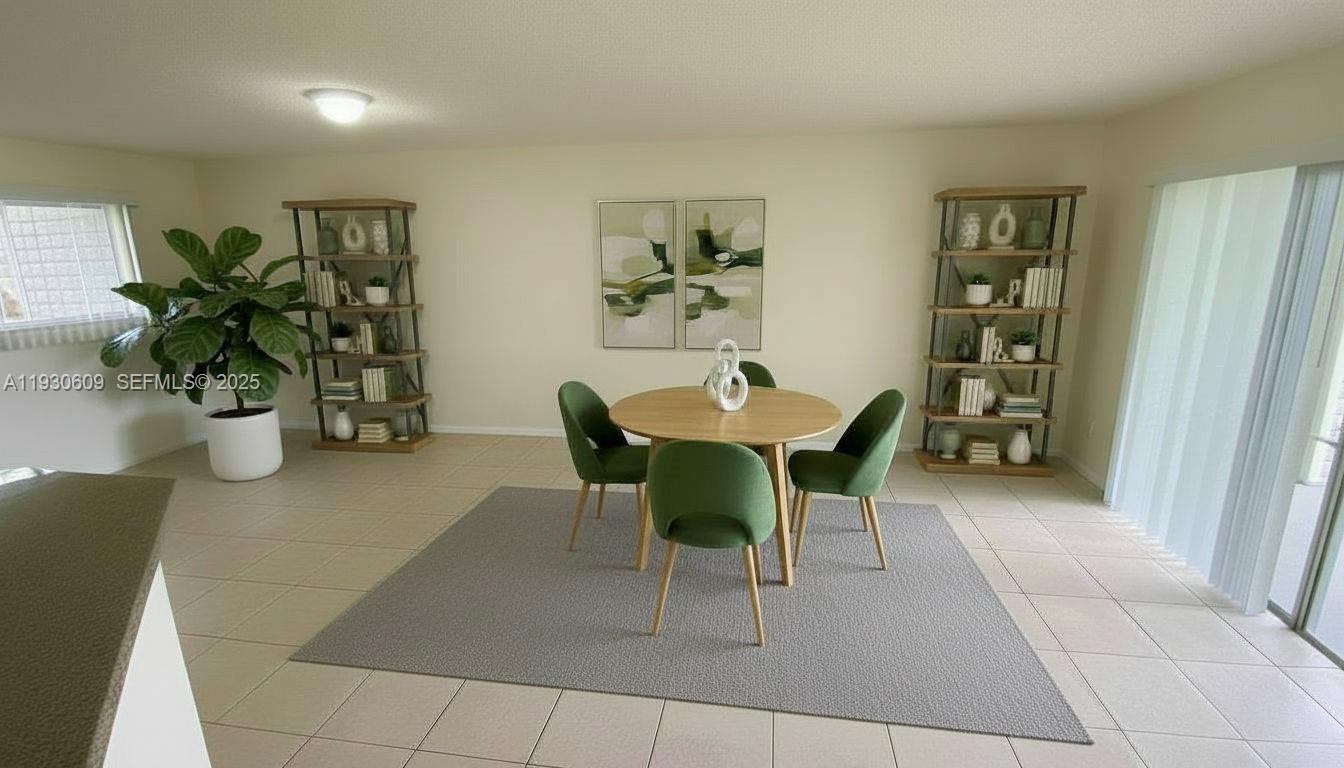 SUMMER LAKE - Residential