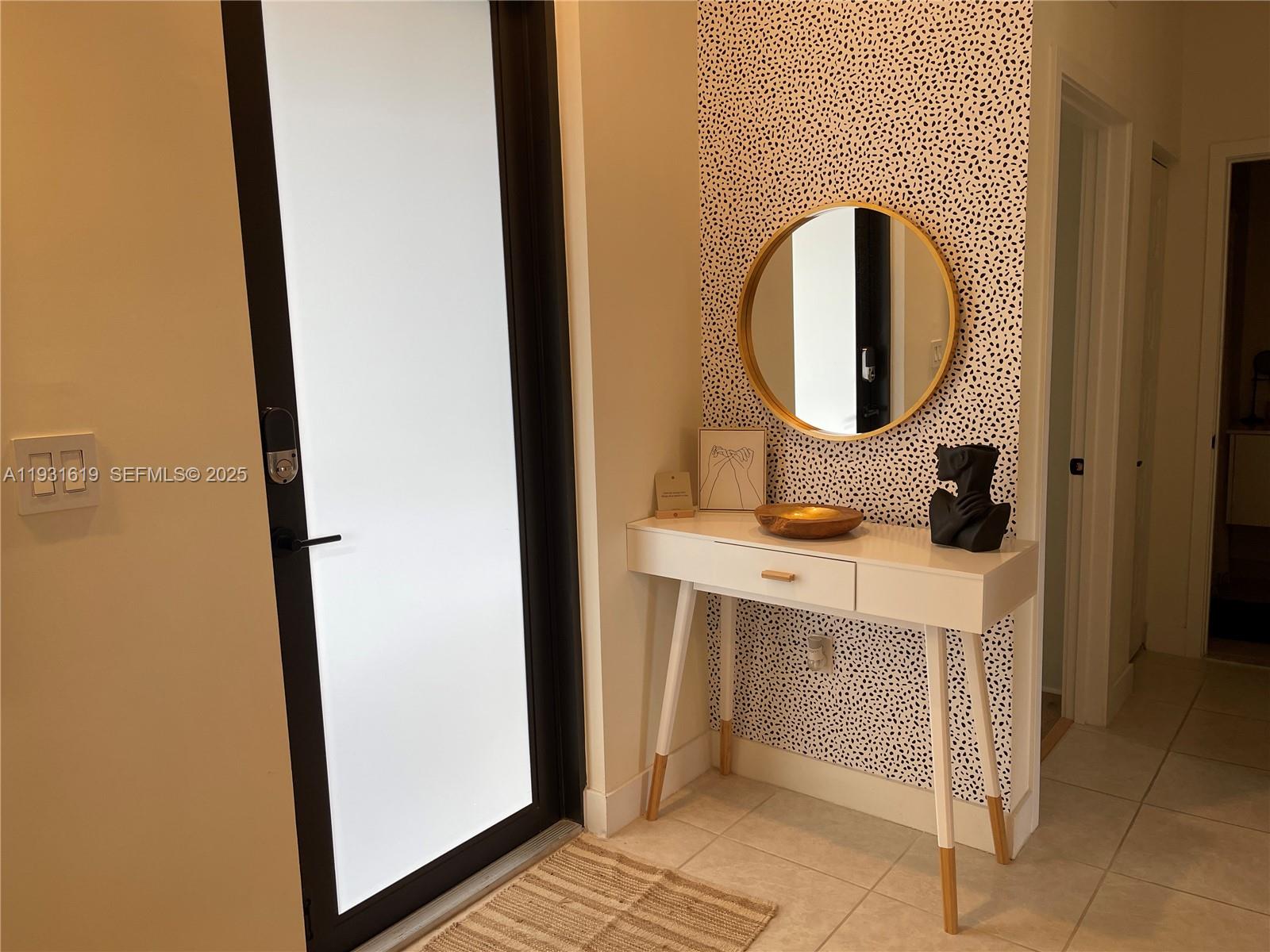 APEX AT PARK CENTRAL COND - Residential Lease