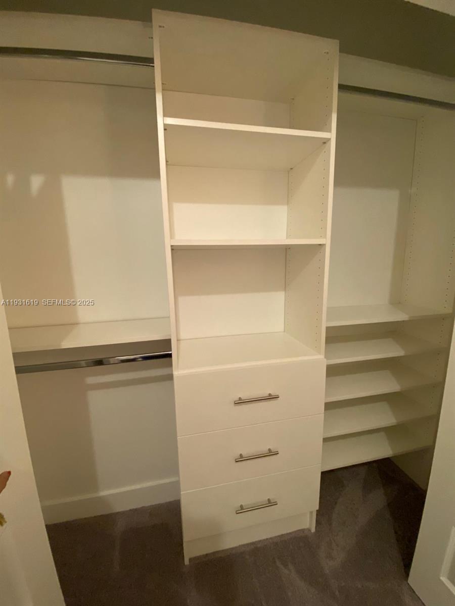 APEX AT PARK CENTRAL COND - Residential Lease