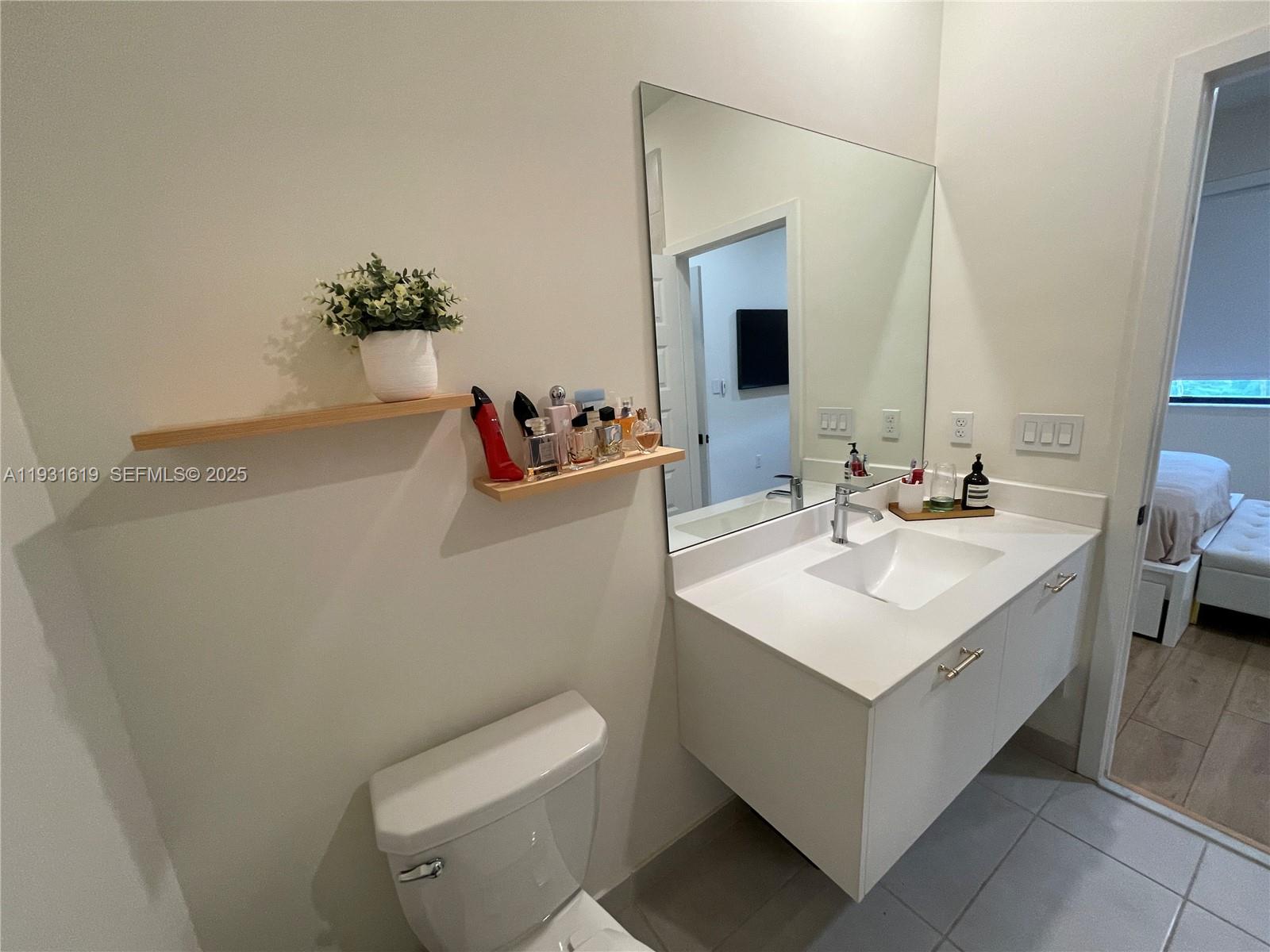 APEX AT PARK CENTRAL COND - Residential Lease