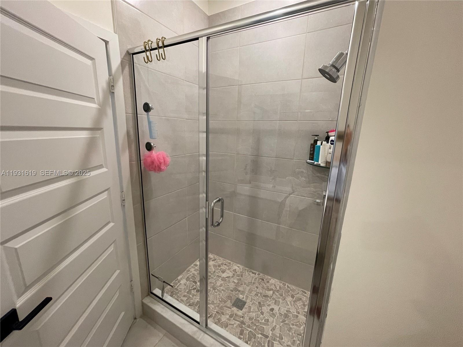 APEX AT PARK CENTRAL COND - Residential Lease