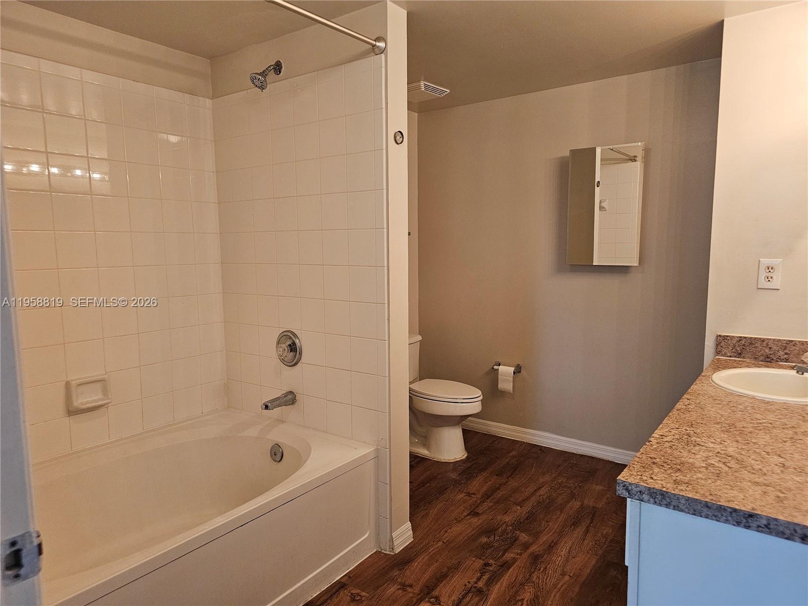 MARQUESA CONDO - Residential Lease