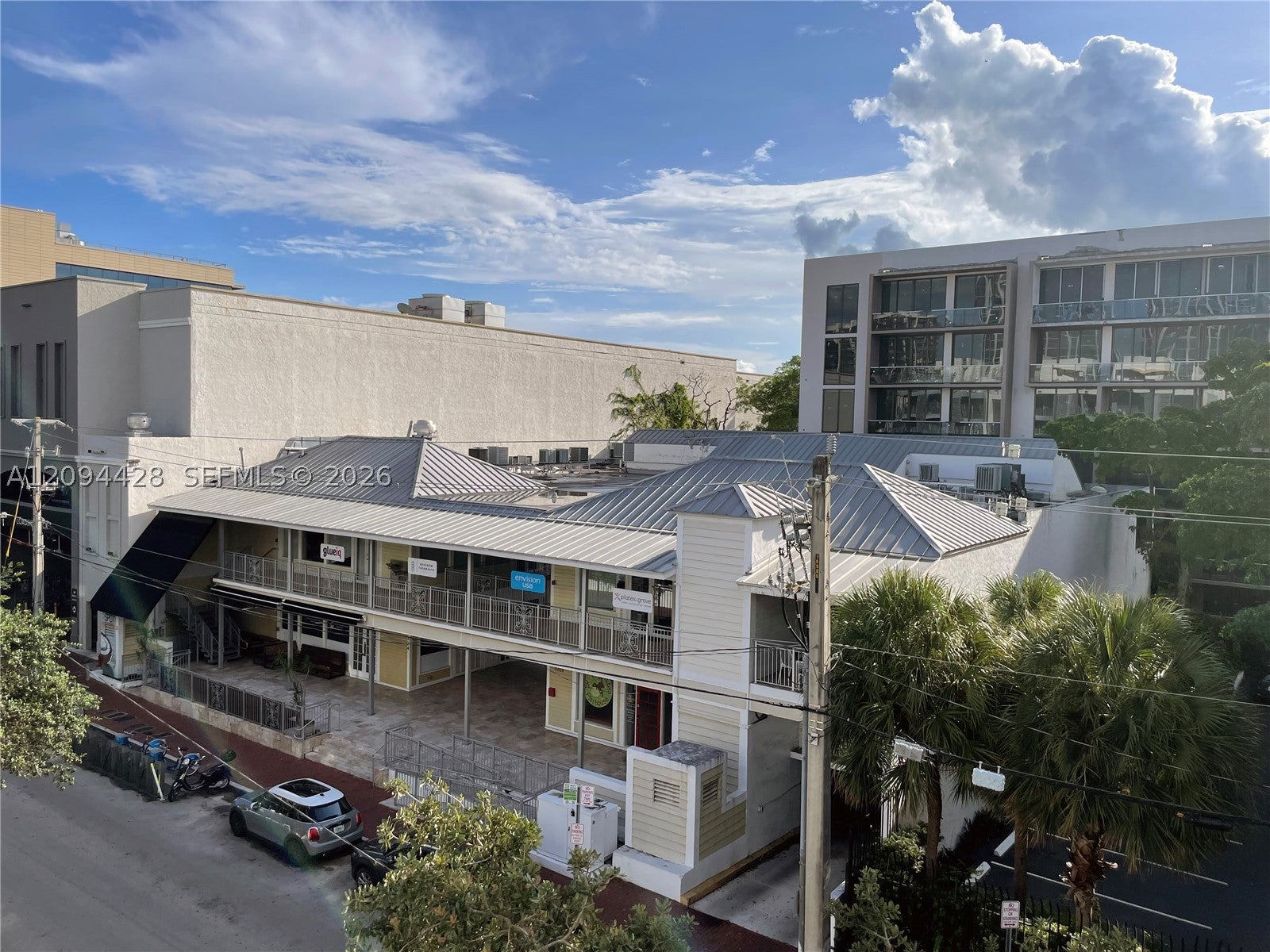 3339 Virginia St 327