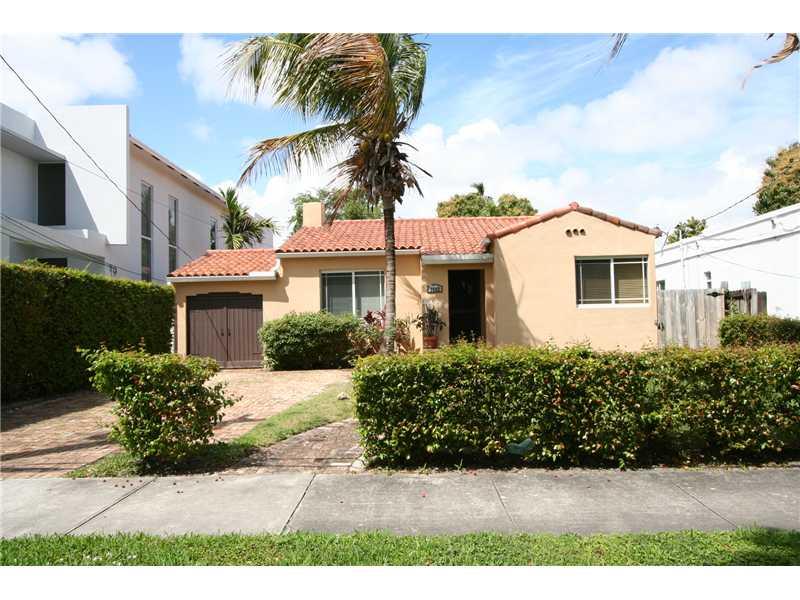 Spectacular home in The Roads. Completely renovated and turnkey. Home features expansive living room and kitchen, great sized bedrooms, and relaxing pool/deck area. Home already has hurricane impact windows and doors, new kitchen, new bathrooms, spectacul ar high ceilings, and more. Great opportunity to own in a highly desirable neighborhood.