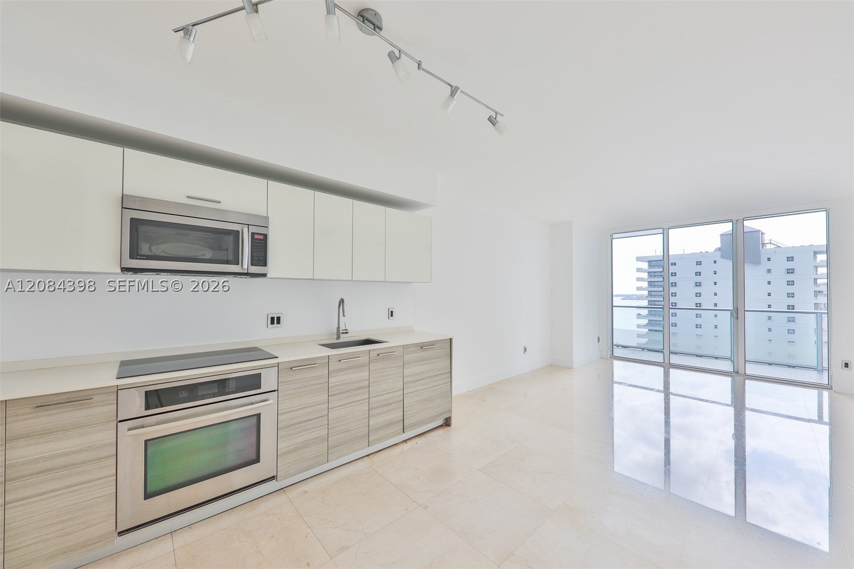 1300 Brickell Bay Dr 1206