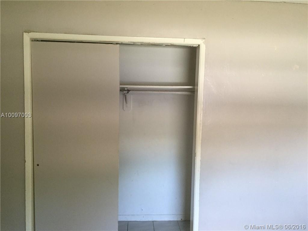 North Hollywood 4-1 B - Residential Lease