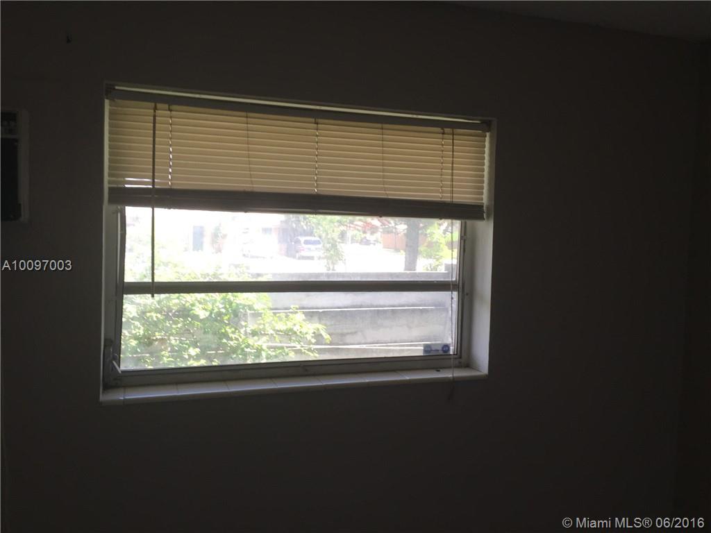 North Hollywood 4-1 B - Residential Lease