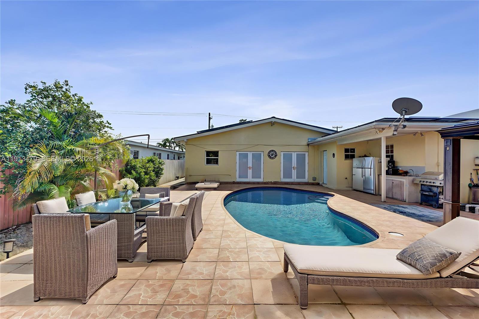 311 E 51st St, Hialeah, FL, 33013/$750,000 1 311 E 51st St