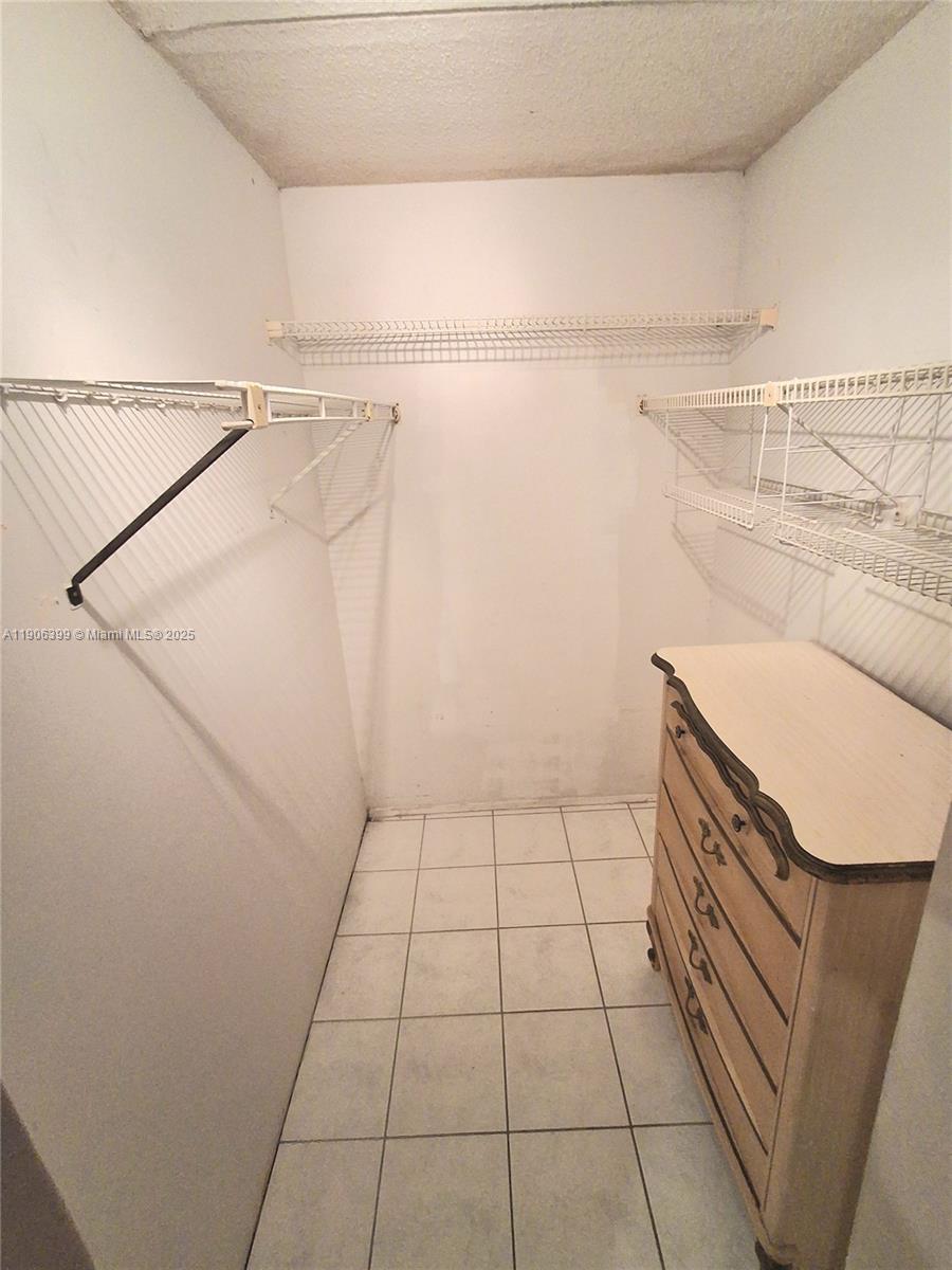 REGAL PALMS VICTORIA COND - Residential