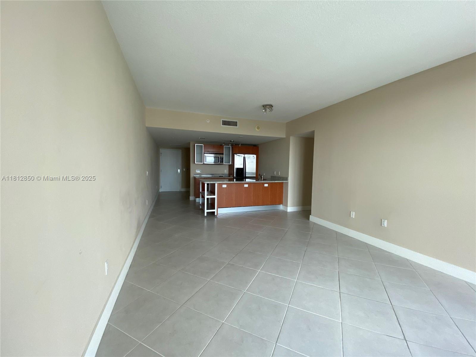 185 SW 7 ST 2904