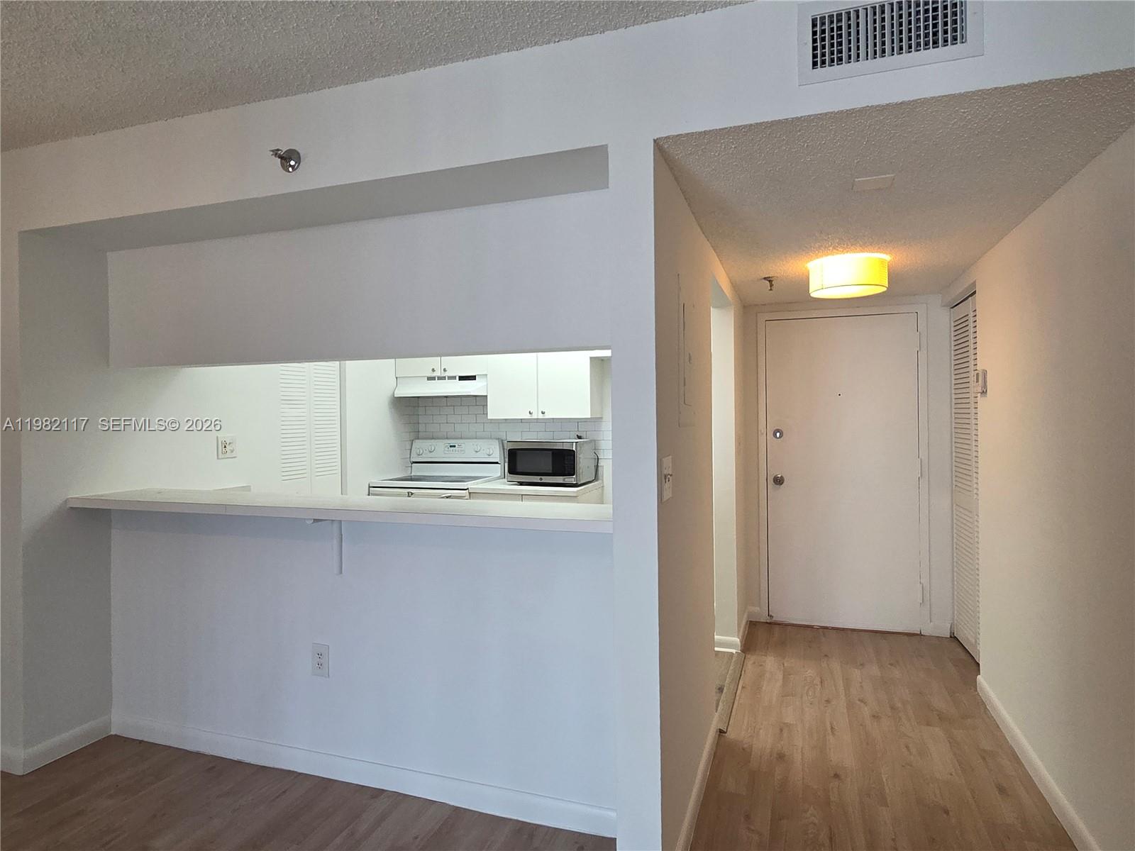 MADISON DOWNTOWN CONDO - Residential Lease