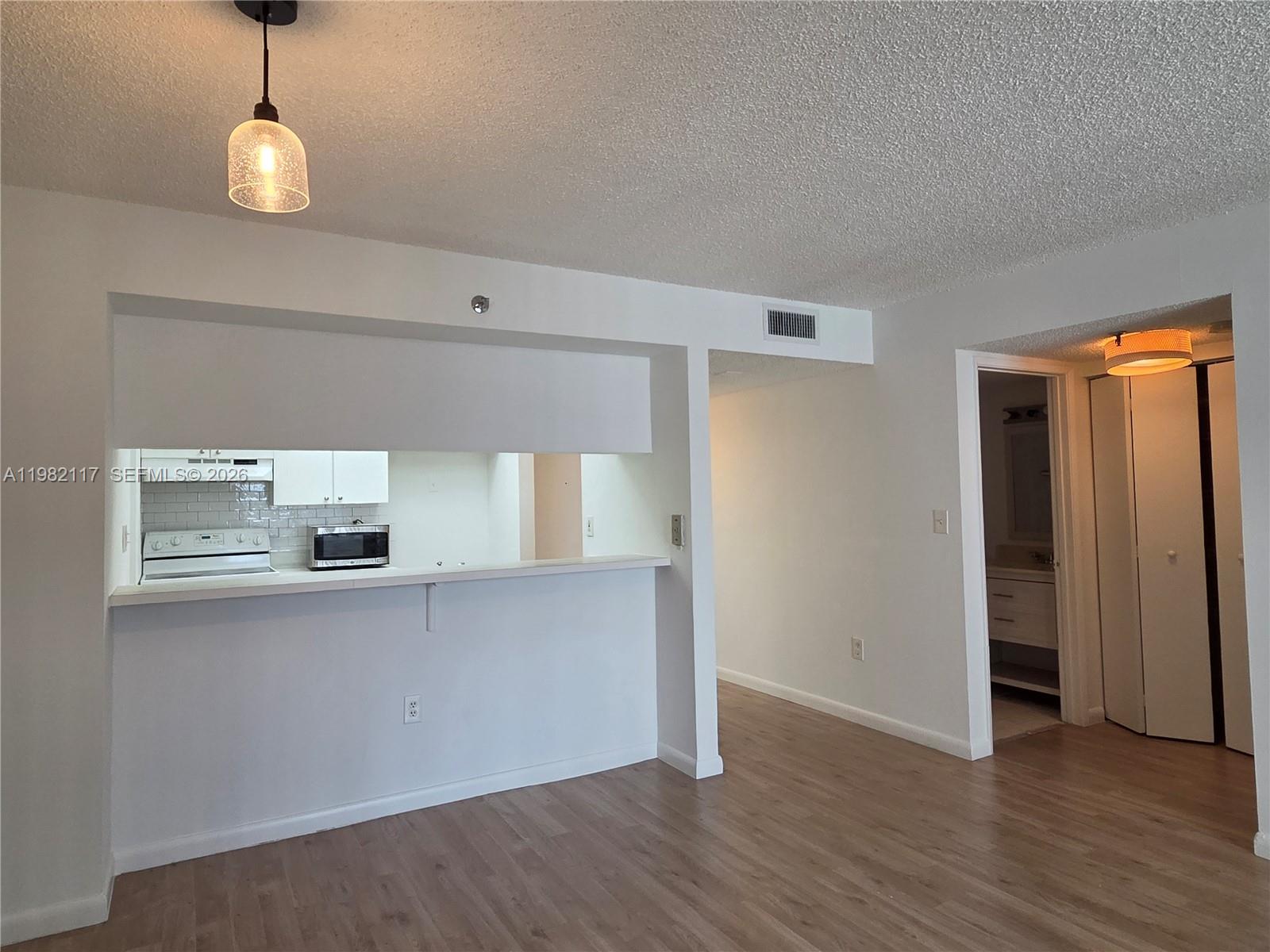 850 N Miami Ave W-605