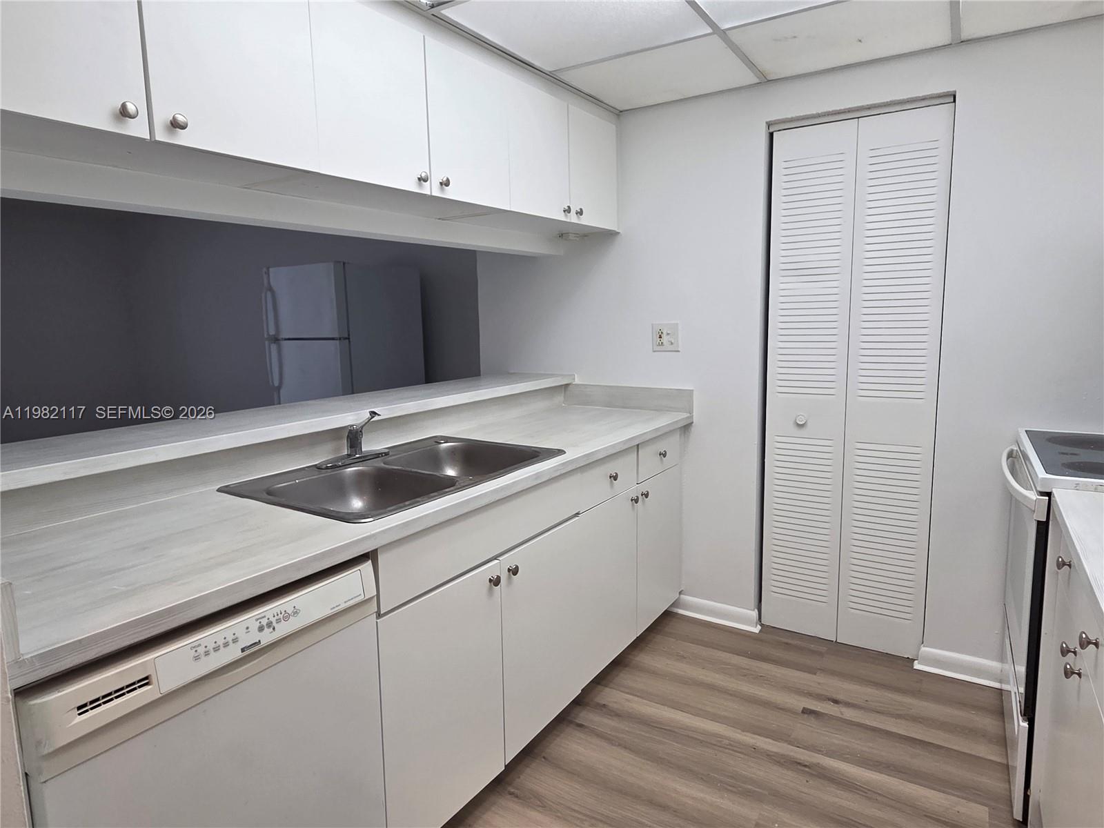 MADISON DOWNTOWN CONDO - Residential Lease