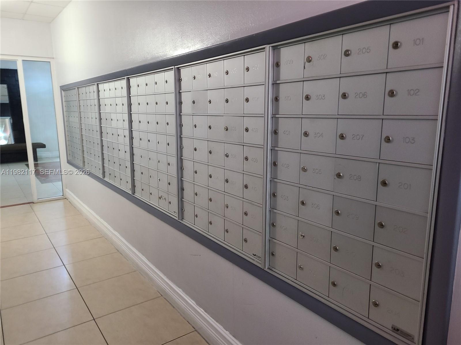 MADISON DOWNTOWN CONDO - Residential Lease