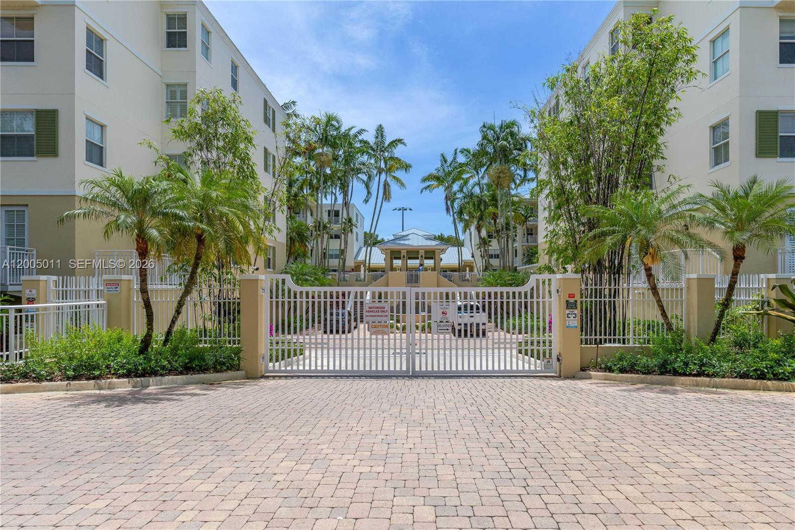 THE RESERVE OF PINECREST - Residential