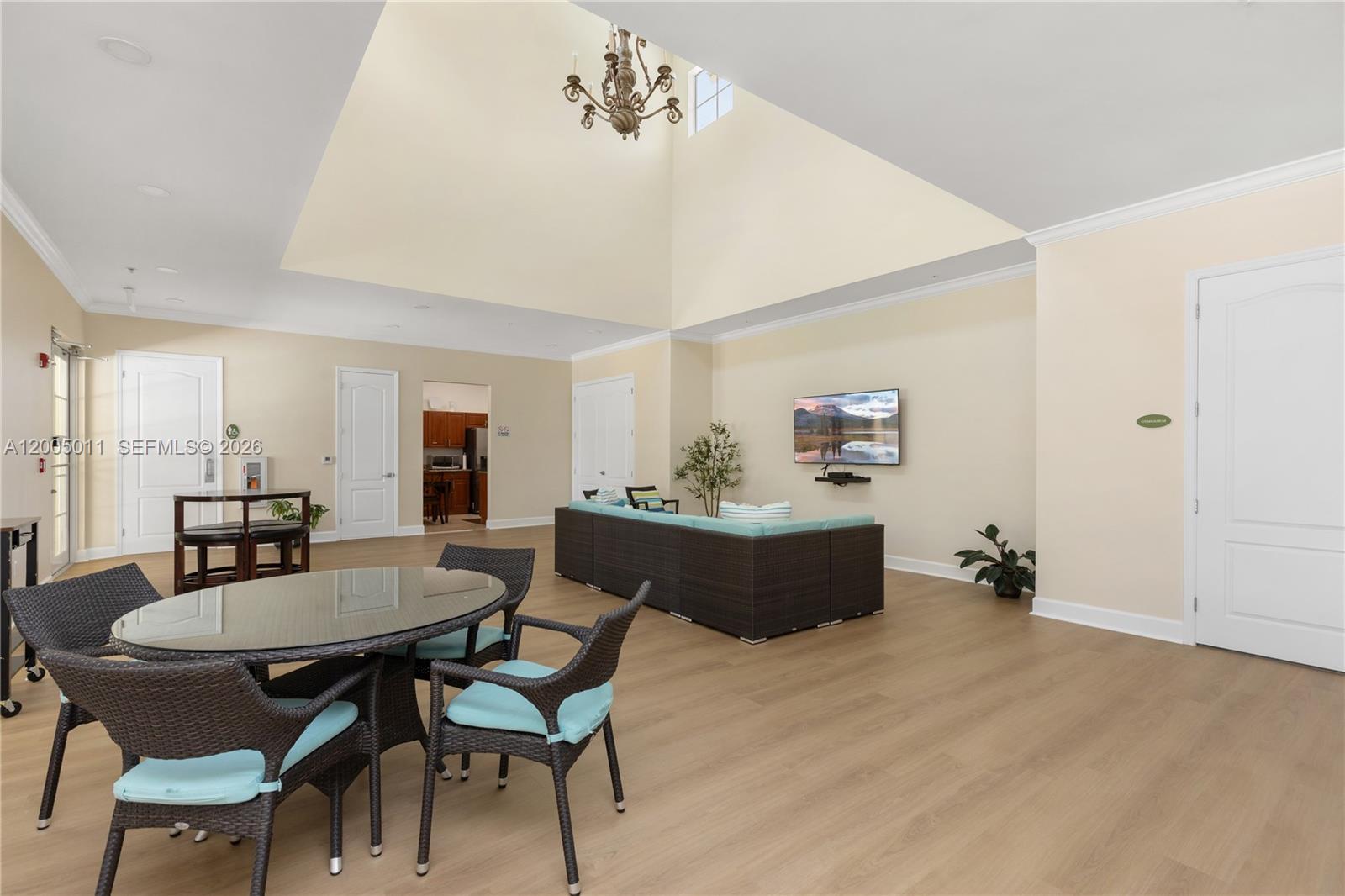 THE RESERVE OF PINECREST - Residential