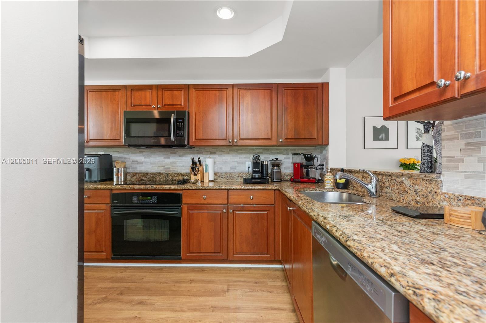 THE RESERVE OF PINECREST - Residential